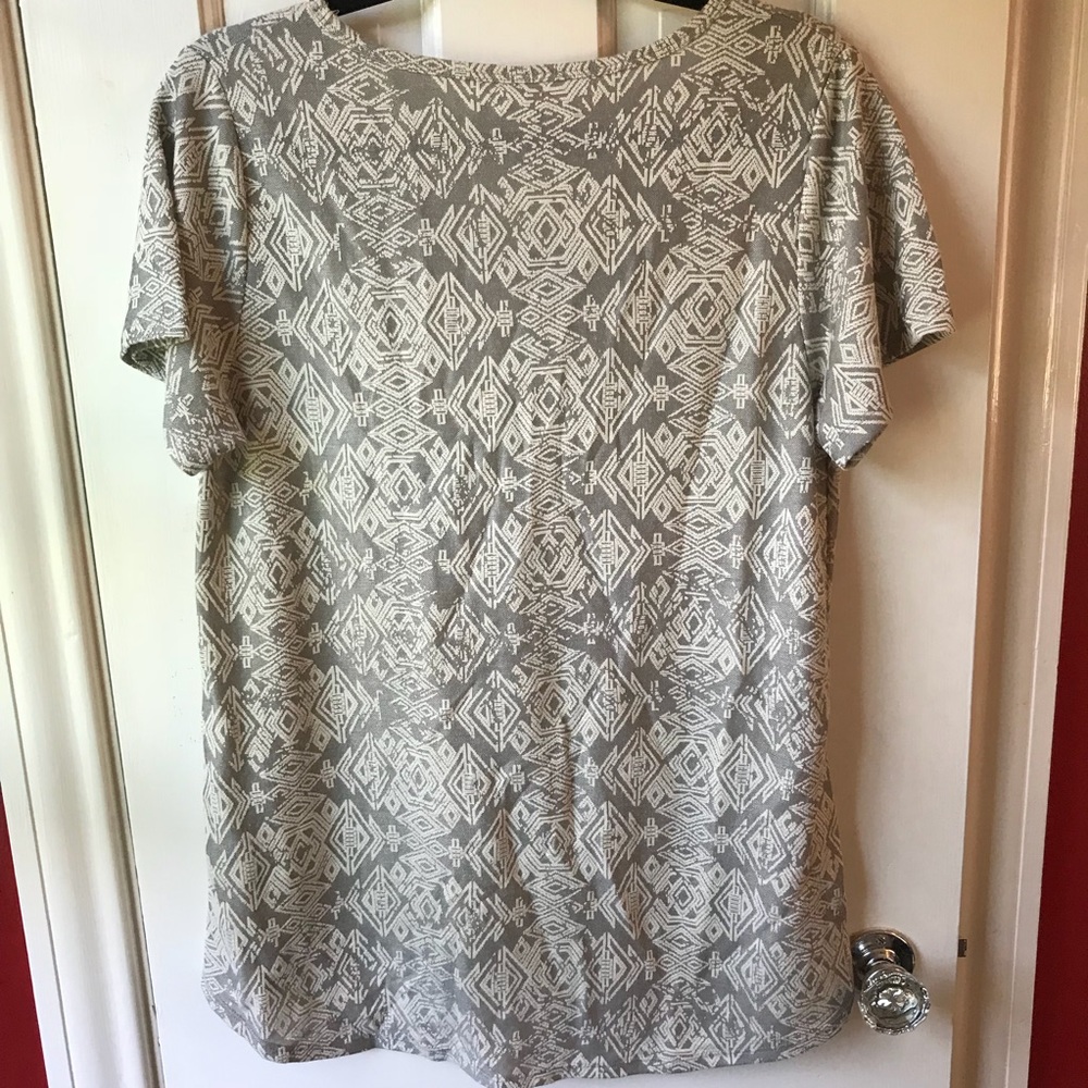 Textured Classic T- LLR - Picture 3 of 6